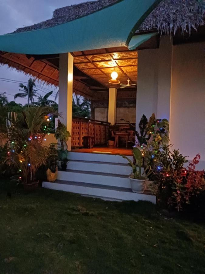 Weeroona Huts Homestay Pacifico San Isidro  Exterior foto